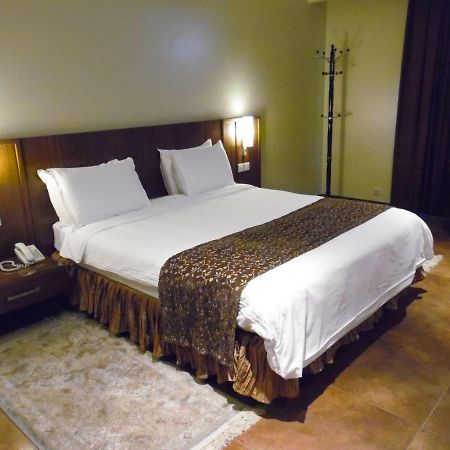 Milan Deluxe Suites Khobar Exterior foto