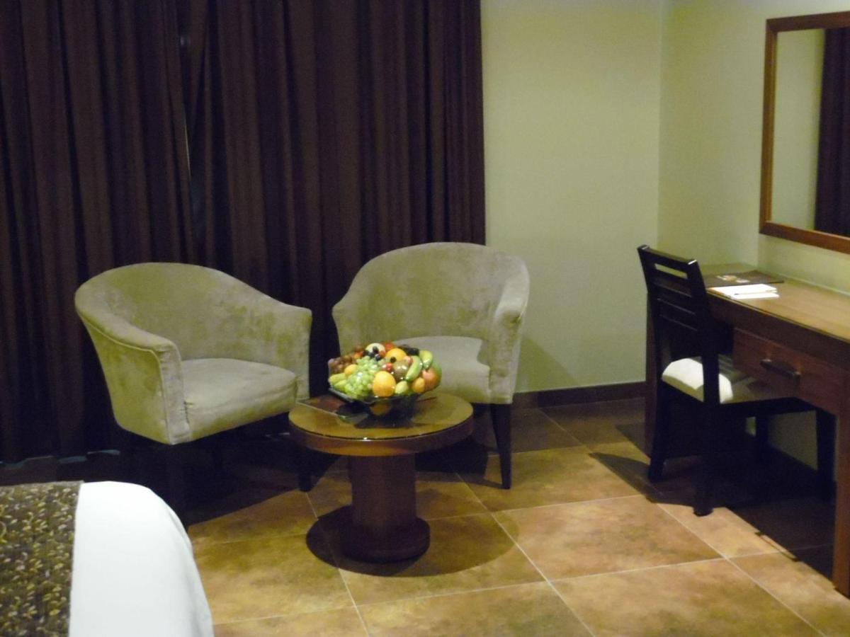 Milan Deluxe Suites Khobar Exterior foto