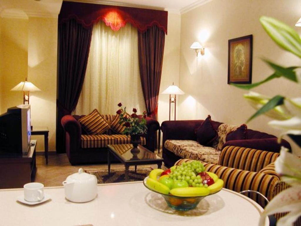 Milan Deluxe Suites Khobar Quarto foto
