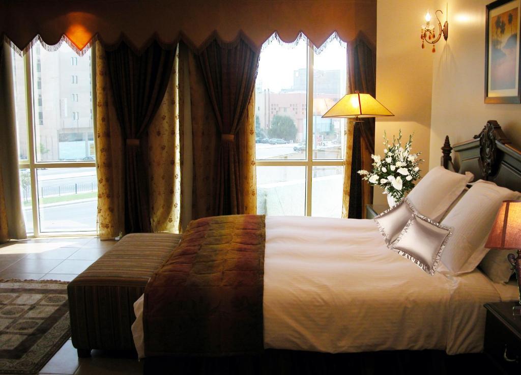 Milan Deluxe Suites Khobar Quarto foto