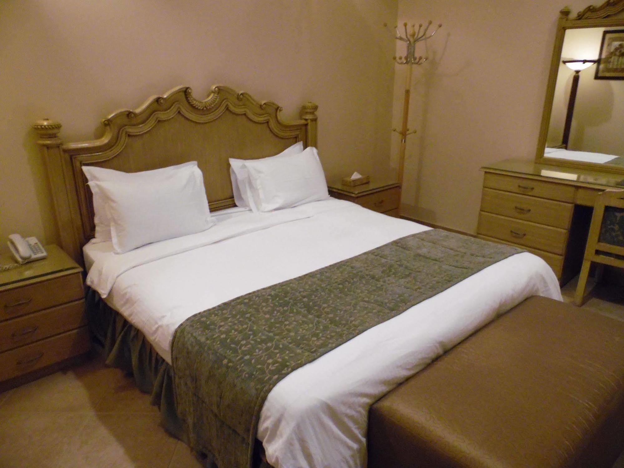 Milan Deluxe Suites Khobar Exterior foto